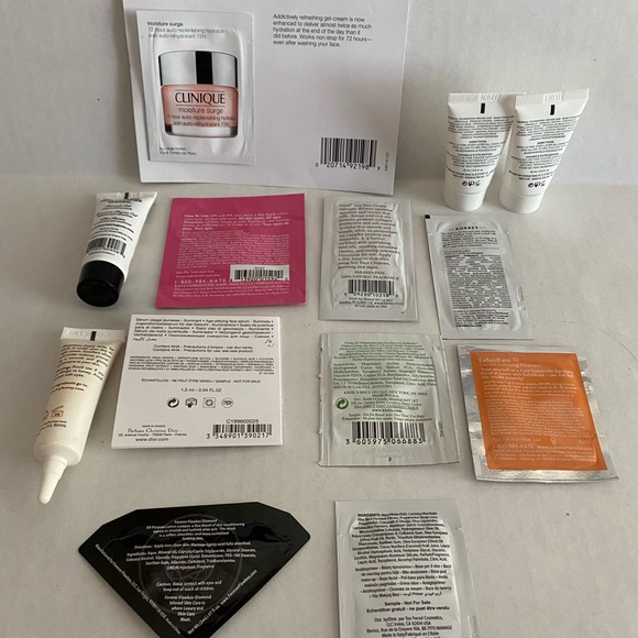 Face care sample bundle - Picture 2 of 2